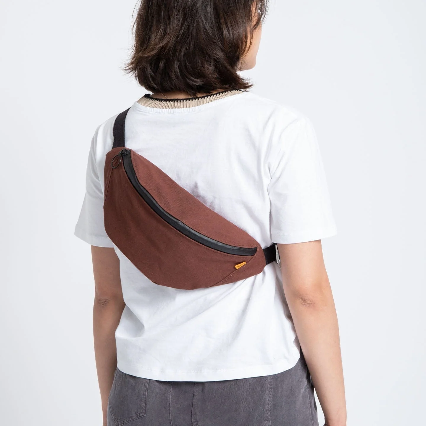 Trakke Banana Crossbody Bag - Image 20