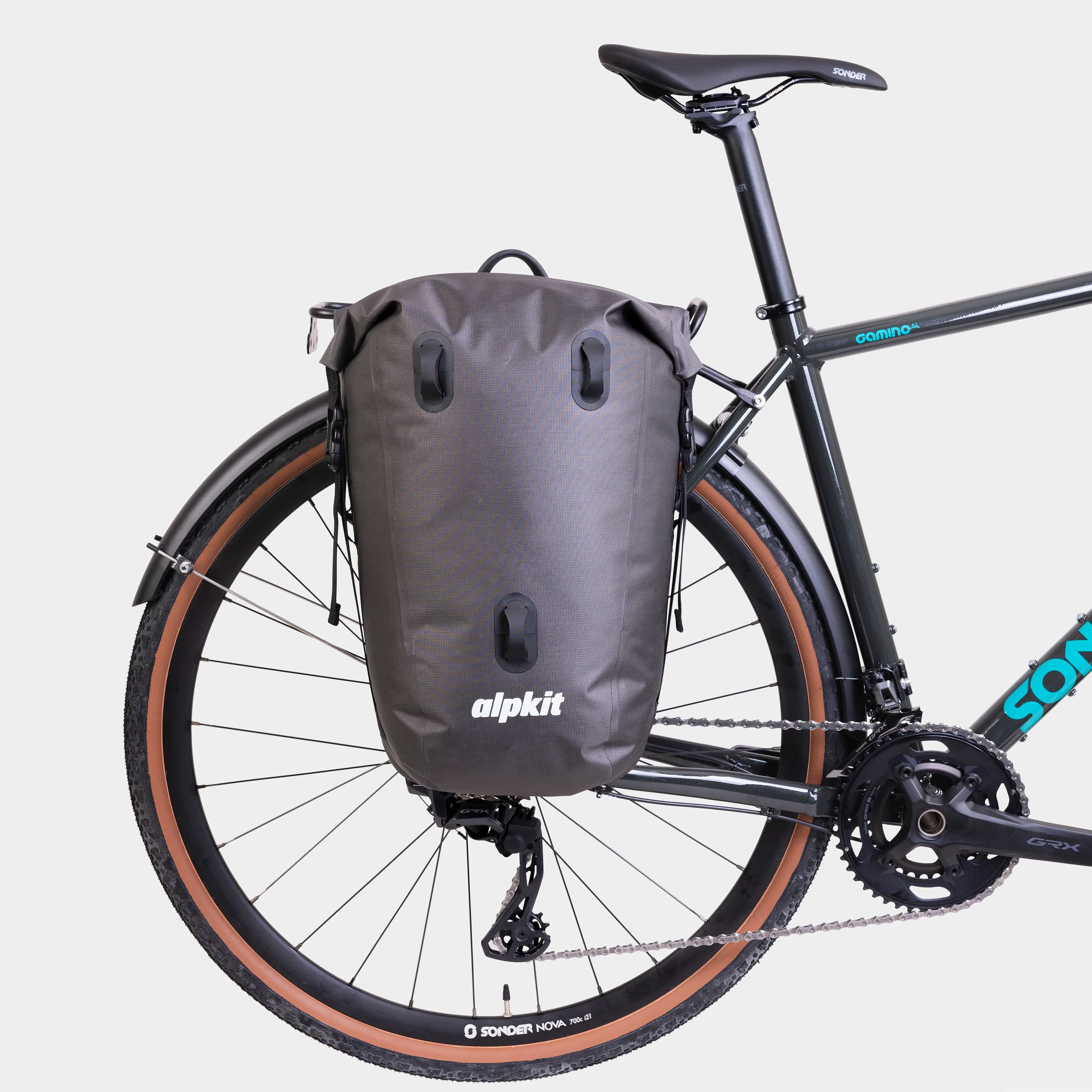 Deluge Pannier 20L