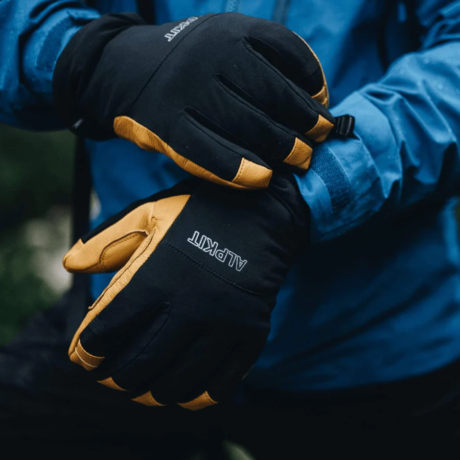 Gabbro Glove - Image 2