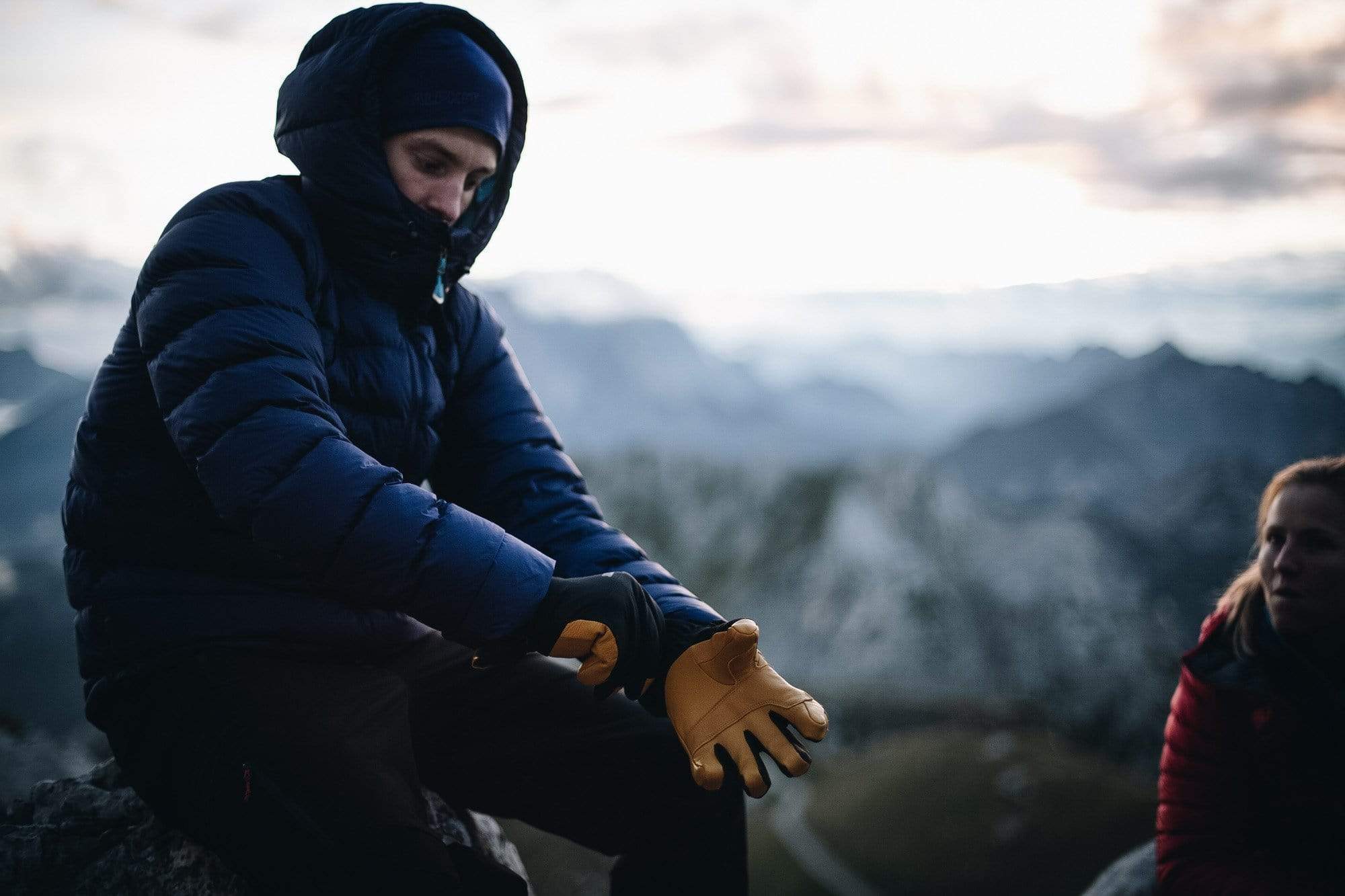 Gabbro Glove - Image 6