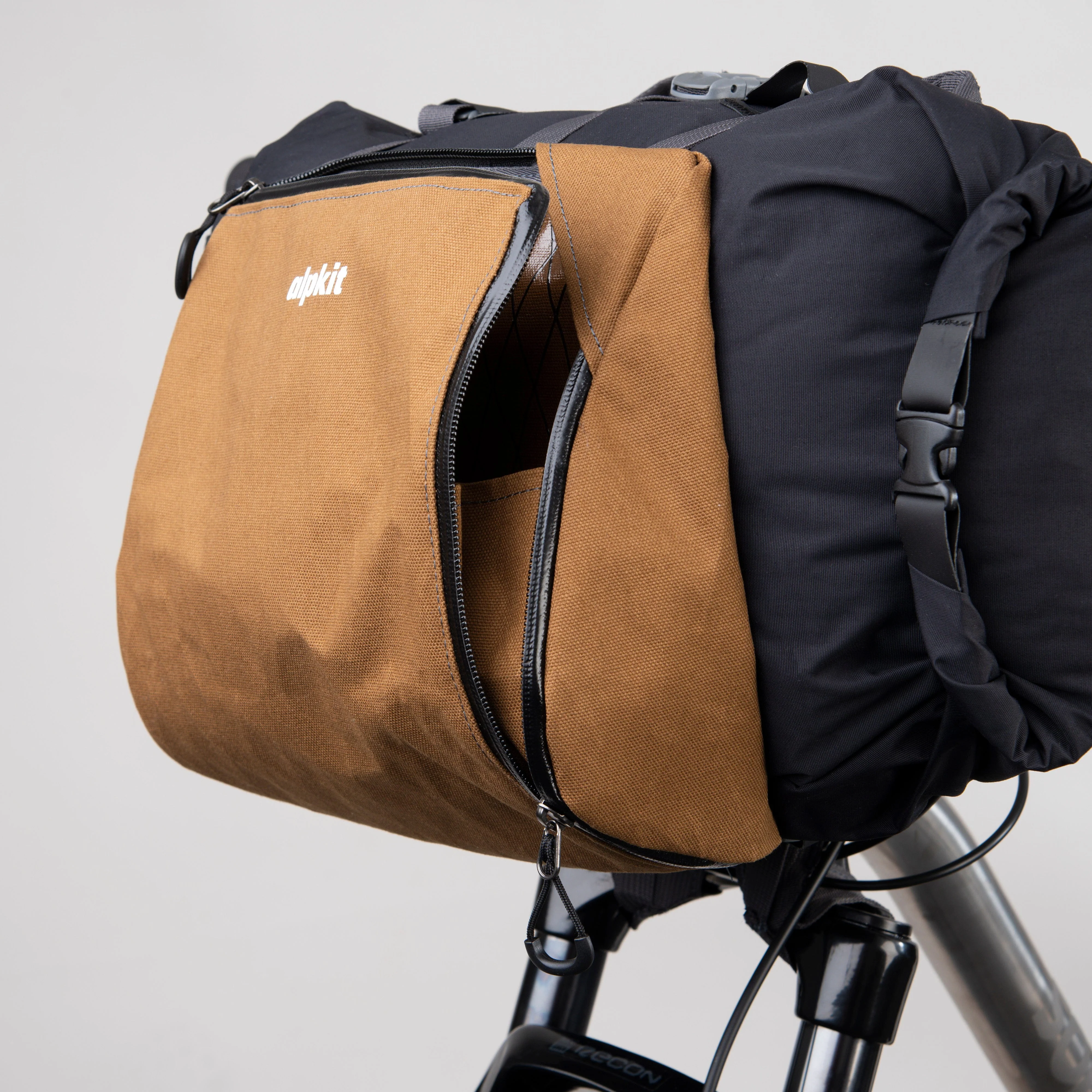 Roo Pouch - Image 6