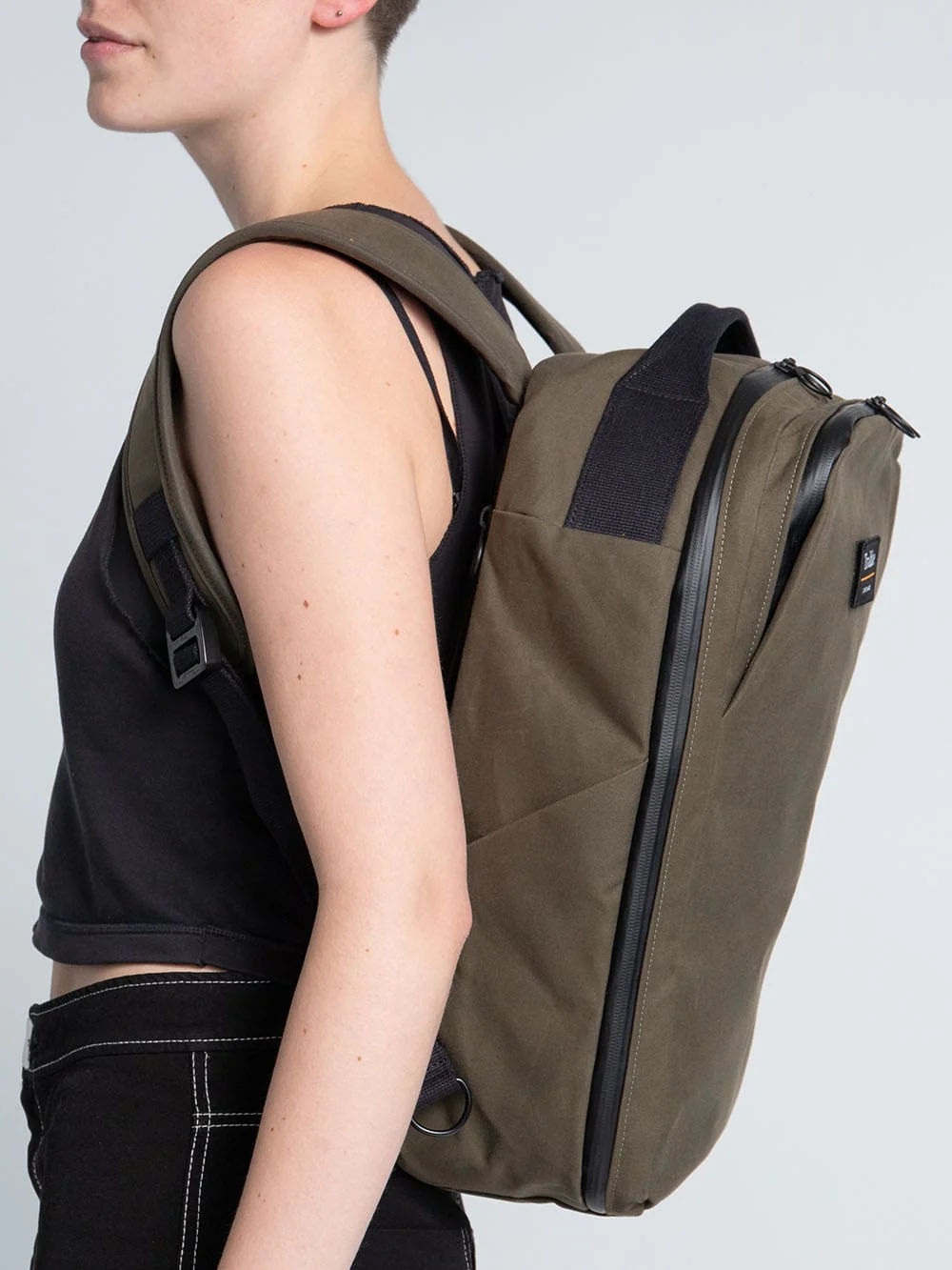 Storr 20L Travel Backpack - Image 9