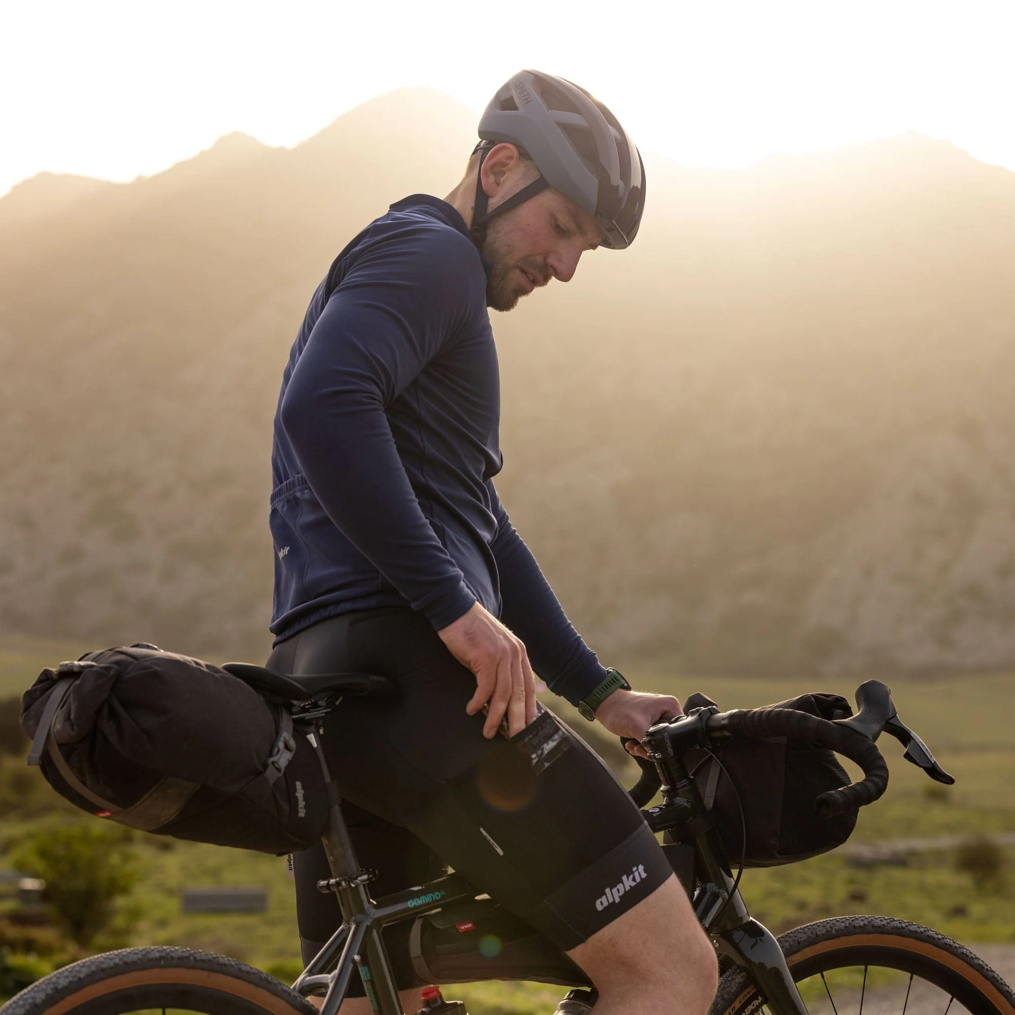 Tour Cargo Bib Shorts [Mens] - Image 3